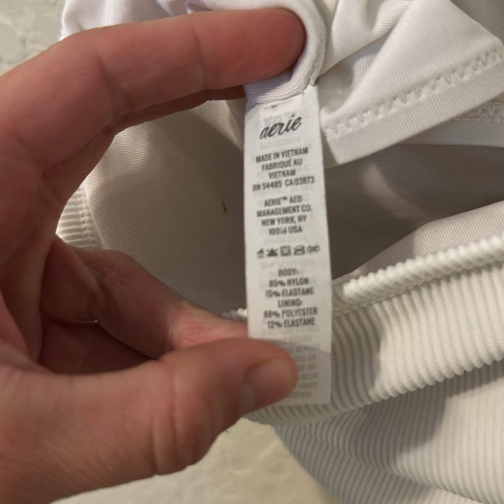 Aerie White wide strap voop bikini top r - Picture 6 of 8